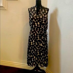 Anne Klein adjustable waist tie waist shift dress